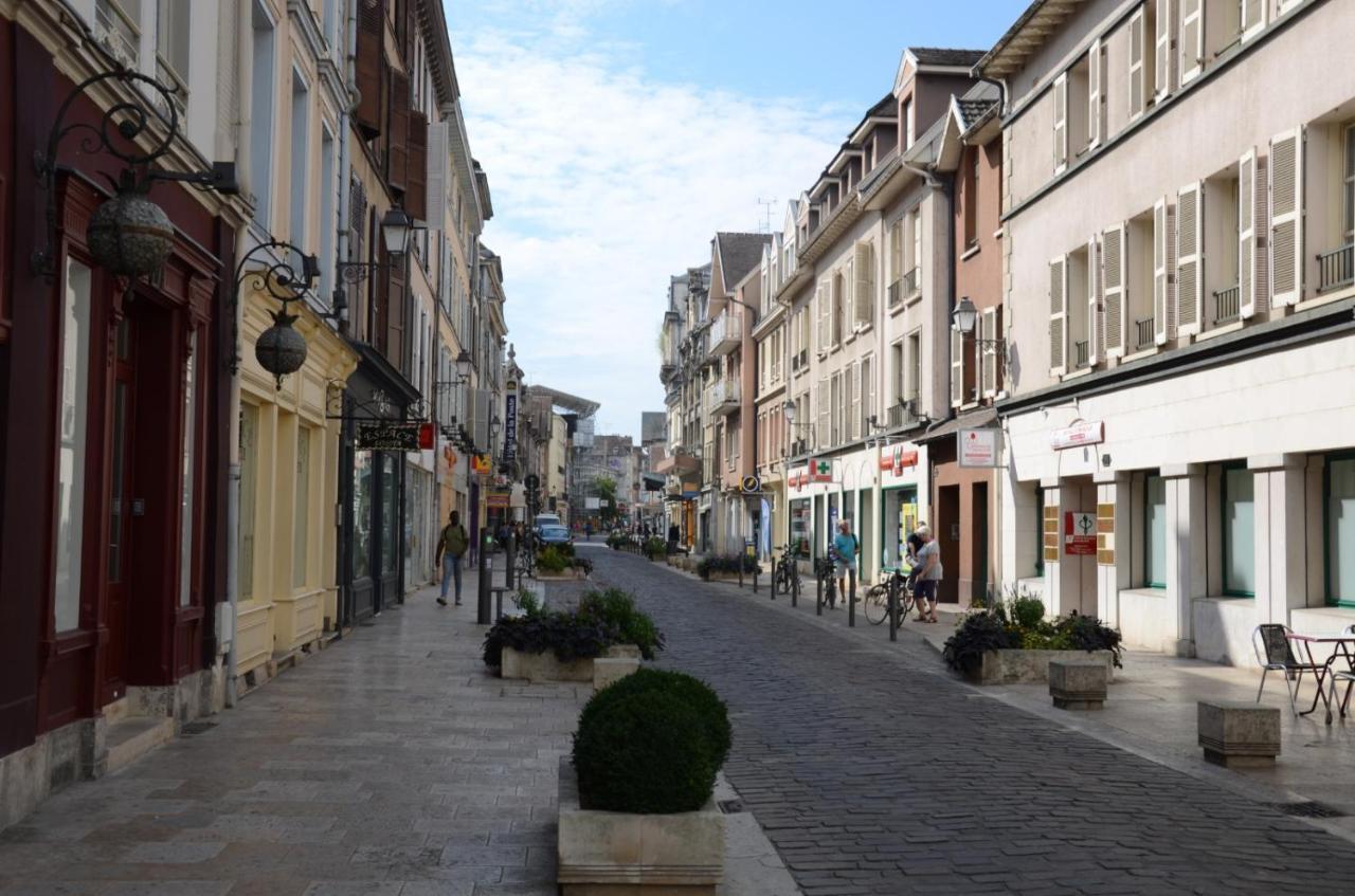 Le Langevin - Appartement Troyes Centre מראה חיצוני תמונה